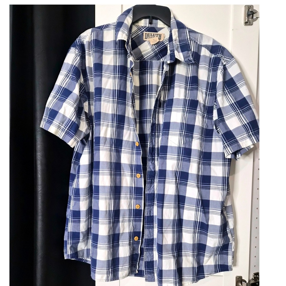 Duluth Trading Co Mens Large Blue‎ White Plaid Short Sleeve Relaxed Button Shirt